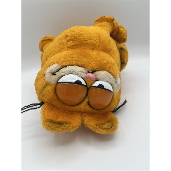 Vintage Garfield Cat Sitting Plush Stuffed Animal Dakin Large 12" H x 9" W - Picture 5 of 13
